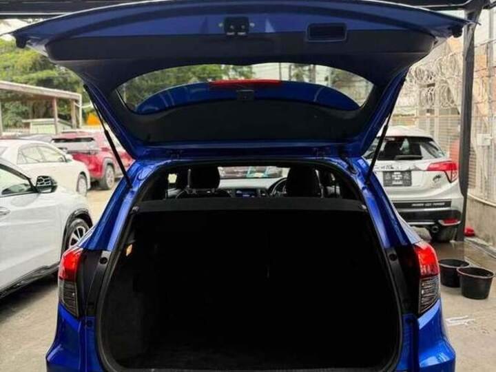 2019 Honda Vezel RS for sale at TriStone Auto, Georgetown Guyana &mdash; photo 5 of 6